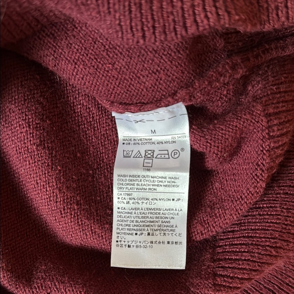 Women's Burgundy Banana Republic Sweater - Picture 4 of 4